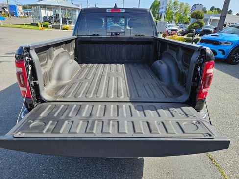 Used 2019 RAM 1500 Big Horn AWD/4WD image 12