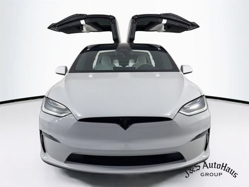 Used 2023 Tesla Model X Plaid AWD/4WD image 2