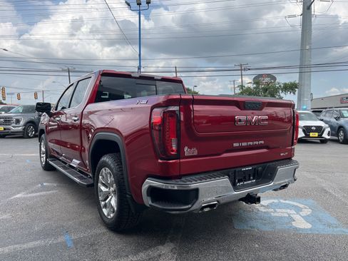 Used 2021 GMC Sierra 1500 SLT AWD/4WD image 2