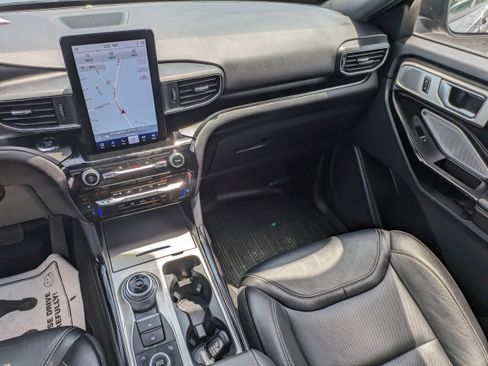 Certified 2022 Ford Explorer ST w/ Equipment Group 401A image 14