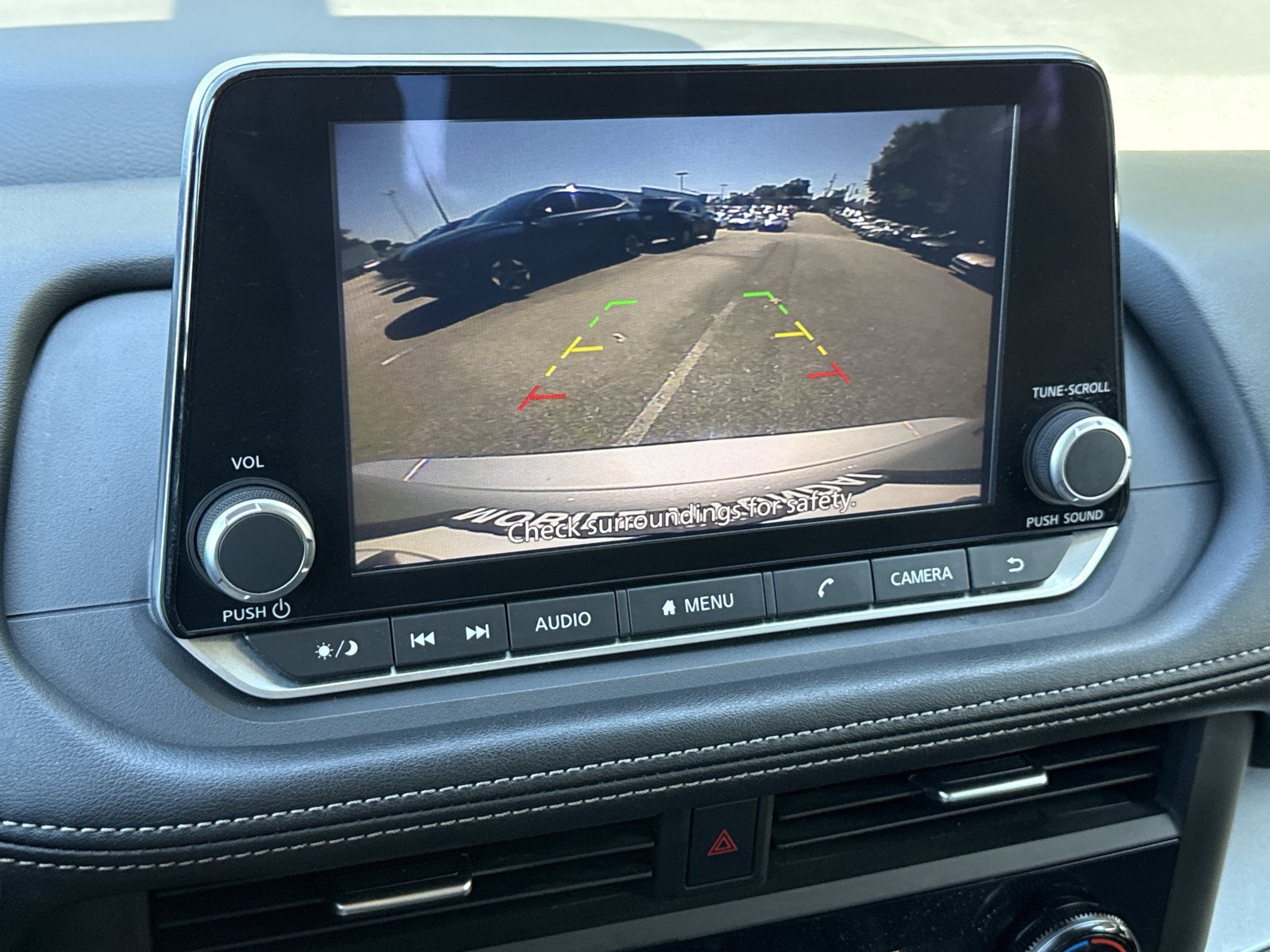 Used 2024 Nissan Rogue SV AWD/4WD image 23