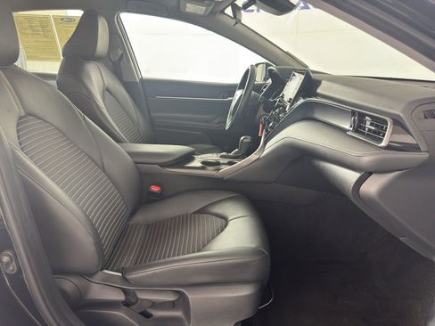 Used 2024 Toyota Camry SE FWD image 40