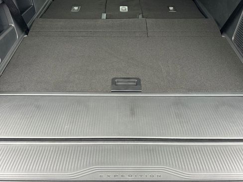 New 2026 Ford Expedition Active image 13