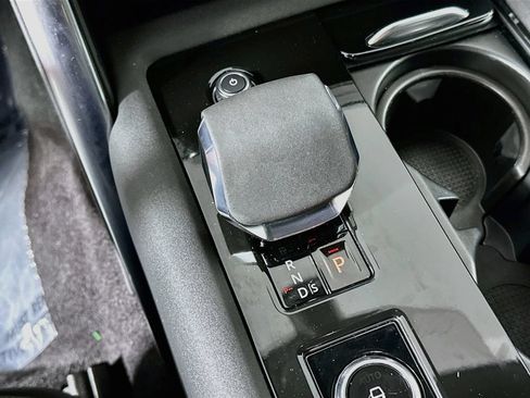Used 2021 Land Rover Discovery S R-Dynamic AWD/4WD image 19