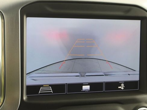 Used 2020 GMC Sierra 1500 Elevation w/ Elevation Value Package image 10