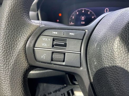 Used 2023 Honda Accord EX image 12