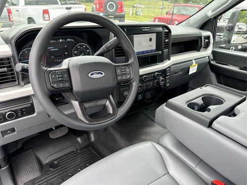 New 2025 Ford F250 XL w/ 360-Degree Camera Package image 17