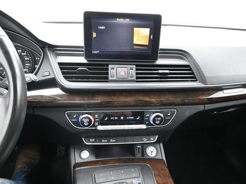 Used 2019 Audi Q5 2.0T Premium image 16