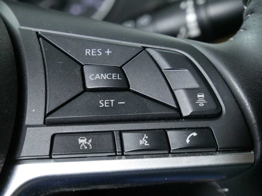 Used 2025 Nissan Sentra SV w/ SV Premium Package FWD image 26