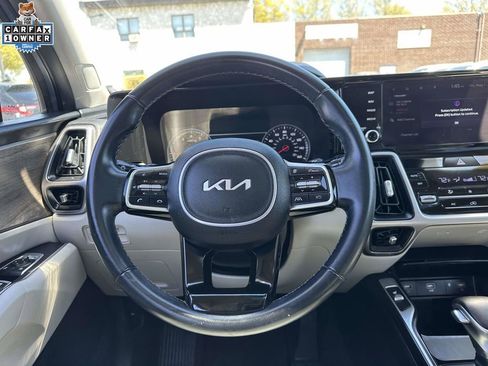 Used 2023 Kia Sorento S w/ Panoramic Sunroof Package AWD/4WD image 14