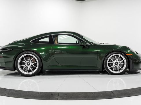 Used 2026 Porsche 911 GT3 RWD image 2
