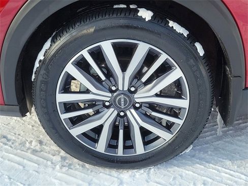 Used 2023 Nissan Kicks SV image 5