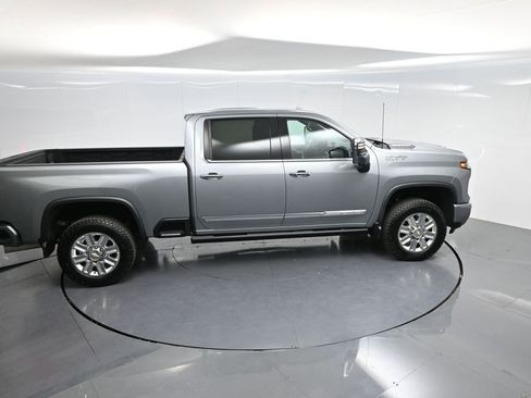 Used 2025 Chevrolet Silverado 2500 High Country w/ Technology Package AWD/4WD image 70