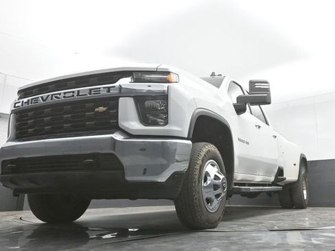 Used 2023 Chevrolet Silverado 3500 LT AWD/4WD image 39