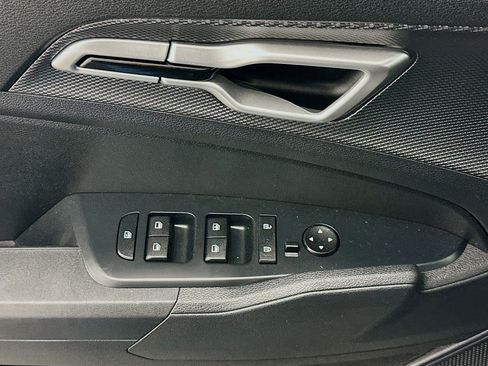 Used 2025 Kia Sportage LX image 15