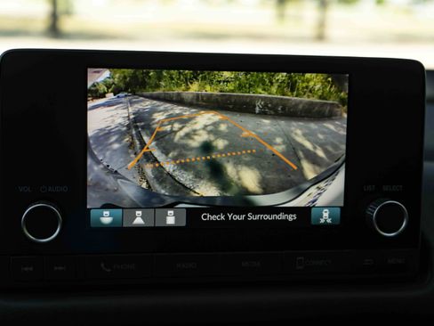 Used 2025 Honda HR-V Sport image 32