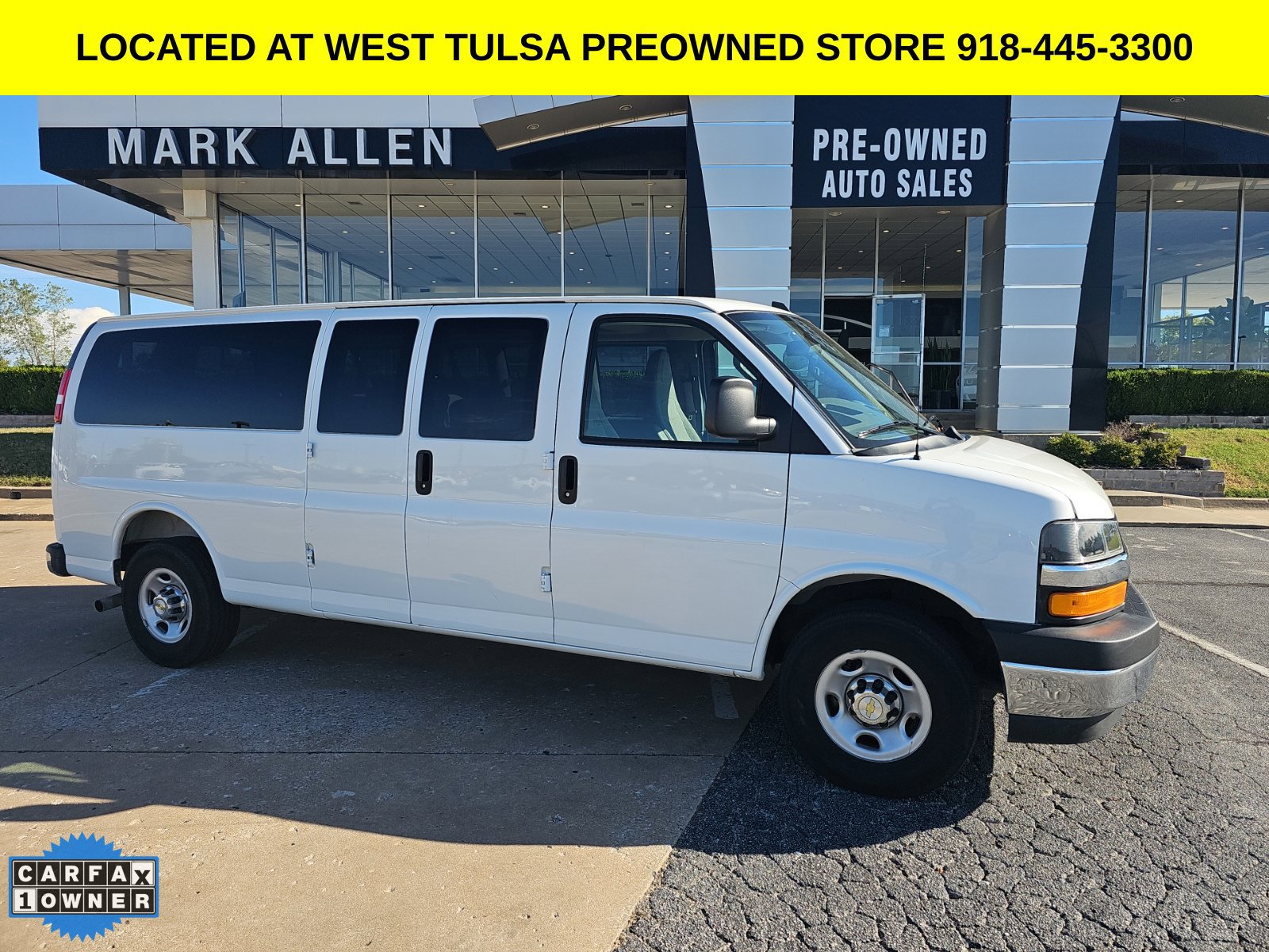 Used 2025 Chevrolet Express 3500 LT w/ LT Preferred Equipment Group RWD image 1
