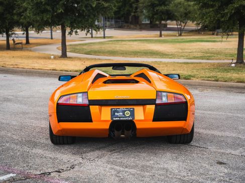 Used 2005 Lamborghini Murcielago Roadster AWD/4WD image 11