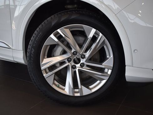 Used 2023 Audi Q7 3.0T Premium Plus AWD/4WD image 2