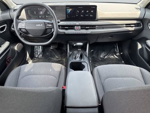 Used 2025 Kia K4 FWD image 13