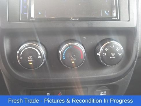 Used 2016 Jeep Patriot Sport w/ Power Value Group AWD/4WD image 16
