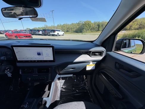 New 2025 Ford Maverick XL w/ Equipment Group 101A image 29