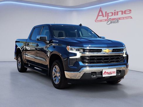 Used 2023 Chevrolet Silverado 1500 LT AWD/4WD image 7
