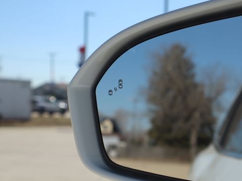 Used 2023 Lincoln Nautilus AWD w/ Premium Package image 24