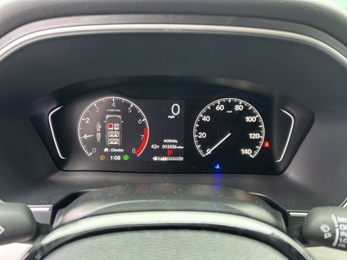 Used 2025 Honda Pilot Touring image 10