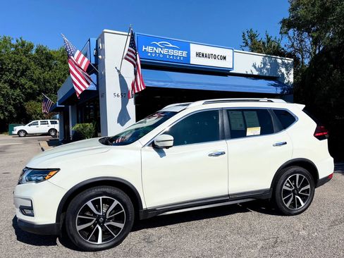 Used 2017 Nissan Rogue SL w/ SL Premium Package AWD/4WD image 20