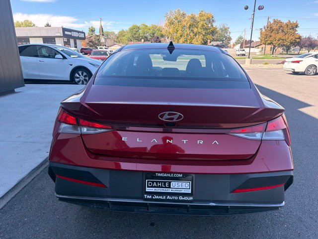Used 2024 Hyundai Elantra SEL FWD image 6