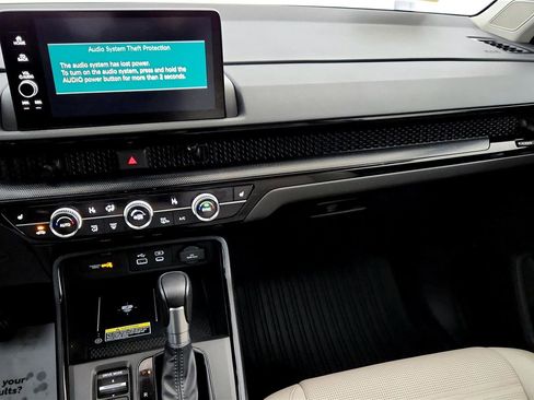 Used 2024 Honda CR-V EX-L image 30