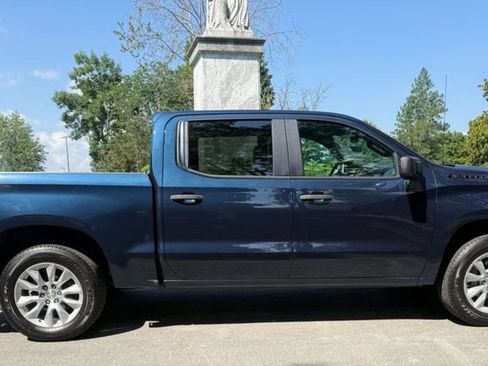 Used 2020 Chevrolet Silverado 1500 Custom w/ Custom Value Package RWD image 6