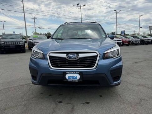 Used 2020 Subaru Forester Premium AWD/4WD image 3
