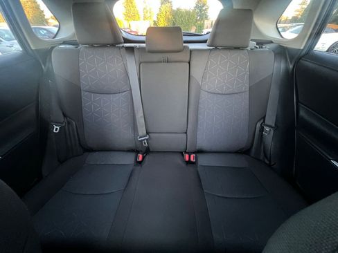 Used 2025 Toyota RAV4 XLE image 39