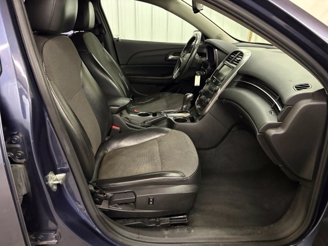 Used 2015 Chevrolet Malibu LT FWD image 15