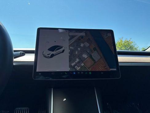 Used 2020 Tesla Model 3 Long Range AWD/4WD image 17