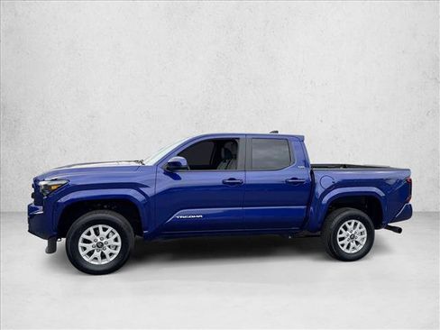 Certified 2025 Toyota Tacoma SR5 AWD/4WD image 4