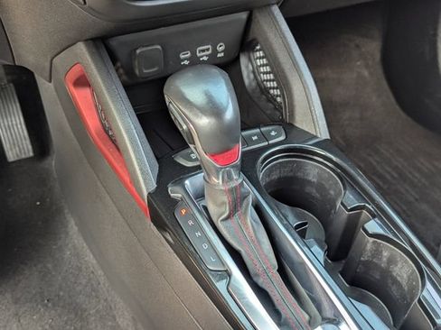 Used 2022 Chevrolet TrailBlazer RS FWD image 28