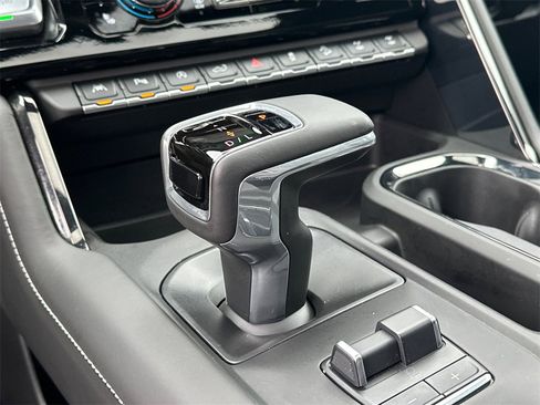 Used 2025 GMC Sierra 1500 AT4X image 32