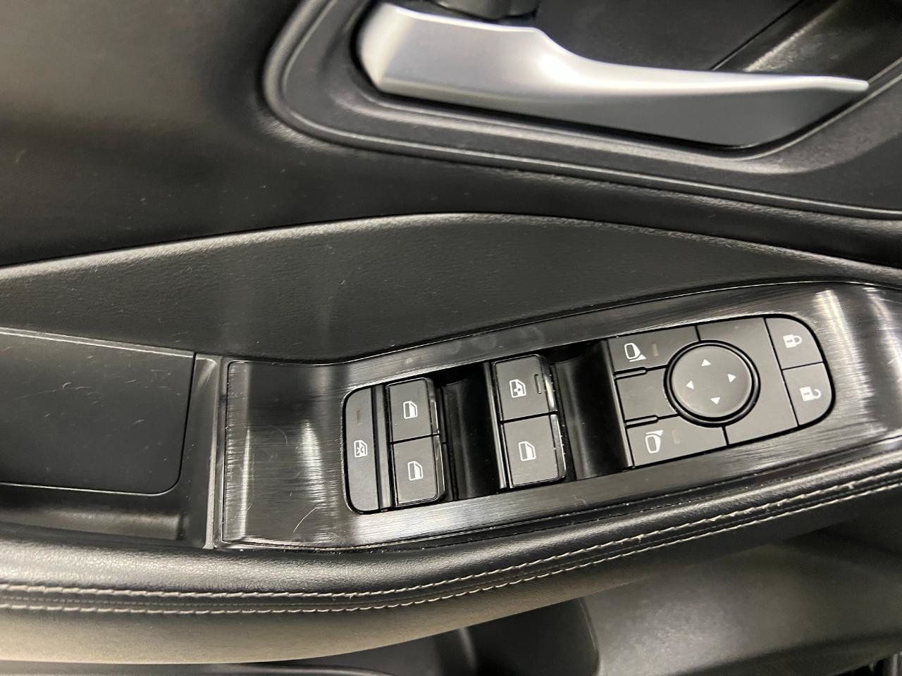 Used 2024 Nissan Rogue SV FWD image 20