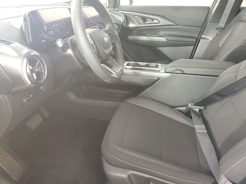 New 2026 Chevrolet Equinox EV LT image 11