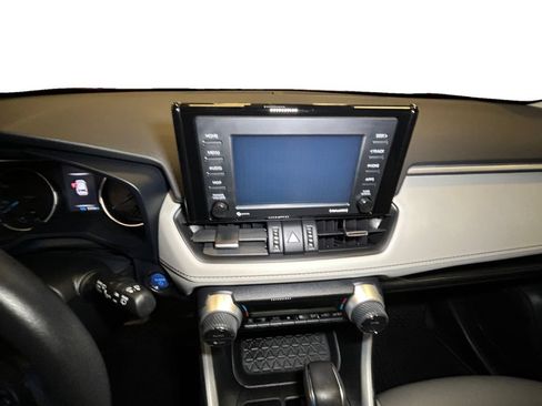 Used 2021 Toyota RAV4 XLE Premium AWD/4WD image 10