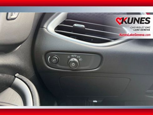 Used 2024 Chevrolet Malibu LT image 39