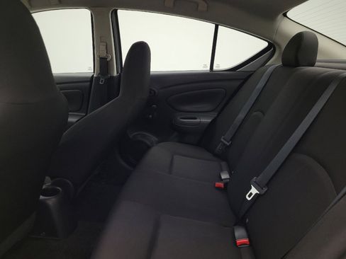 Used 2016 Nissan Versa S FWD image 18