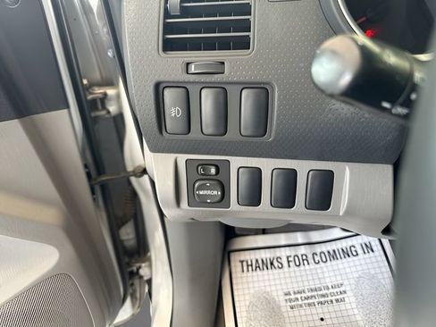 Used 2006 Toyota Tacoma PreRunner RWD image 11