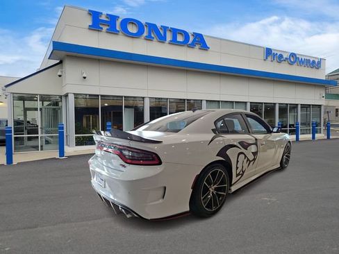 Used 2017 Dodge Charger R/T Scat Pack w/ Driver Confidence Group RWD image 5
