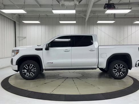Used 2022 GMC Sierra 1500 AT4 image 5