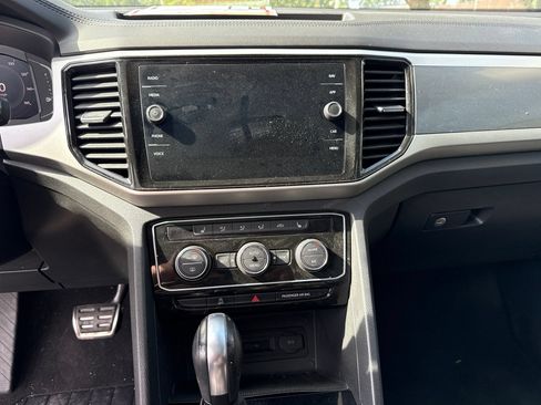 Used 2022 Volkswagen Atlas SEL R-Line AWD/4WD image 19