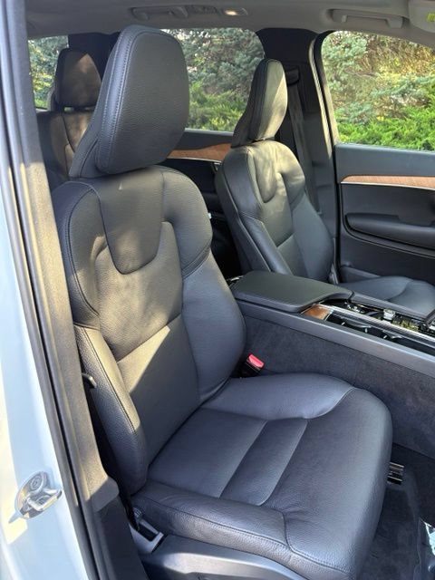 Used 2024 Volvo XC90 T8 Plus w/ Protection Package Premier AWD/4WD image 19
